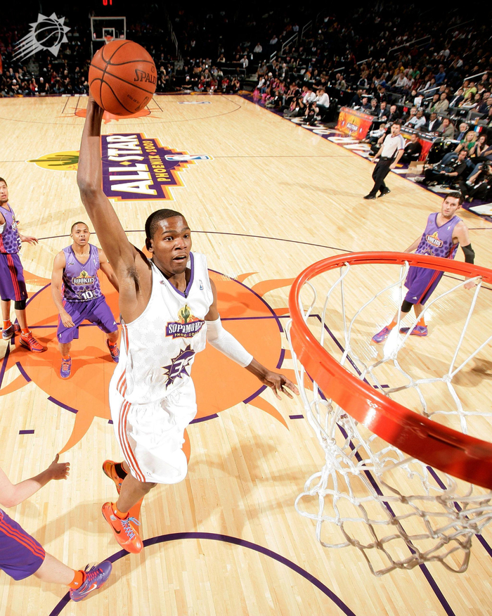 今晚全明星赛传出新动向，纽卡斯尔篮板制胜，管理层表态——话题不断，团队化学反应显著的简单介绍